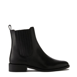 Isabel Bernard Vendôme Chey black calfskin leather chelsea boots